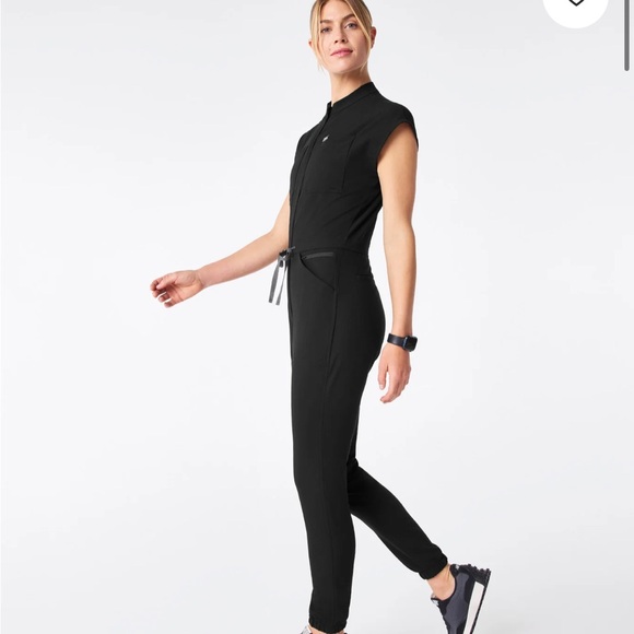 Figs Rafaela Cargo ScrubJumpSuit - Picture 2 of 5